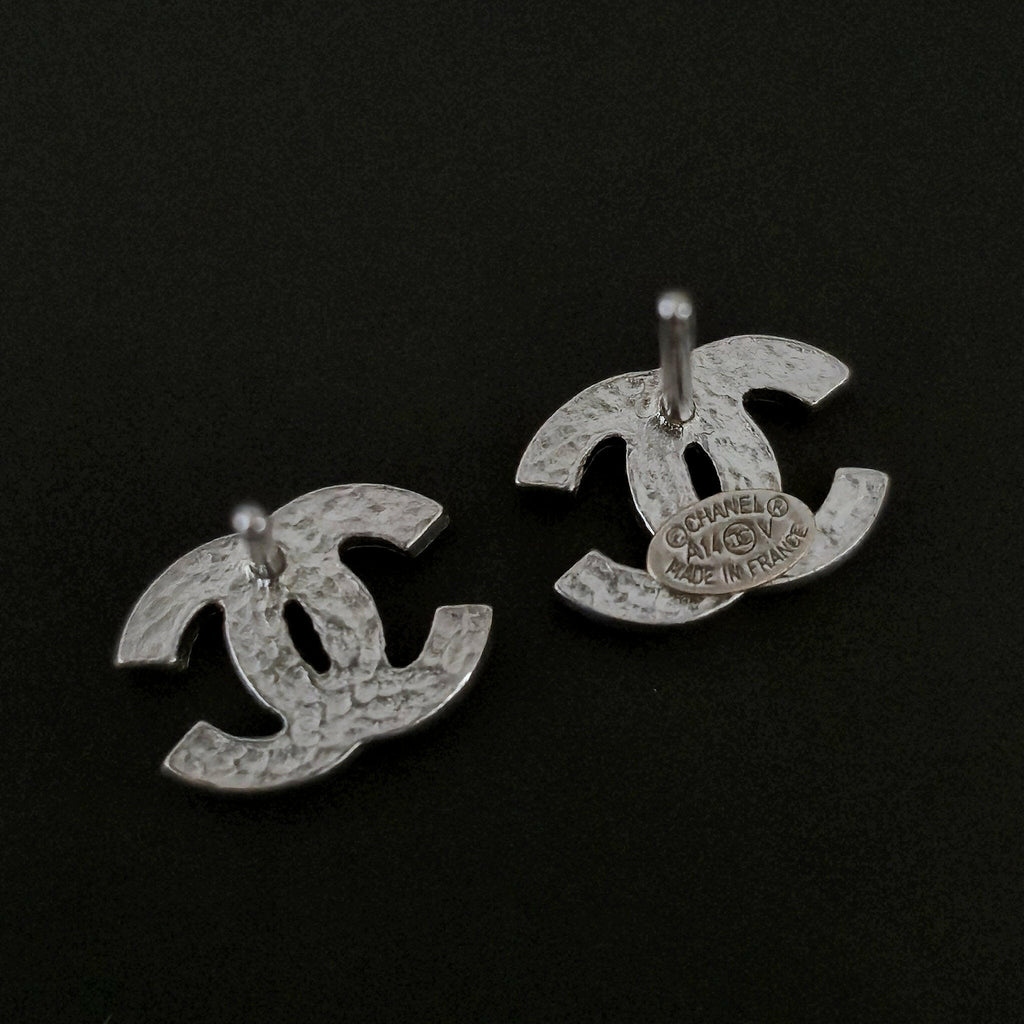 Chanel Silver Crystal CC Earrings - with Box - The Luxury VintageChanel Silver Crystal CC Earrings - with BoxThe Luxury VintageChanel Silver Crystal CC Earrings - with Box