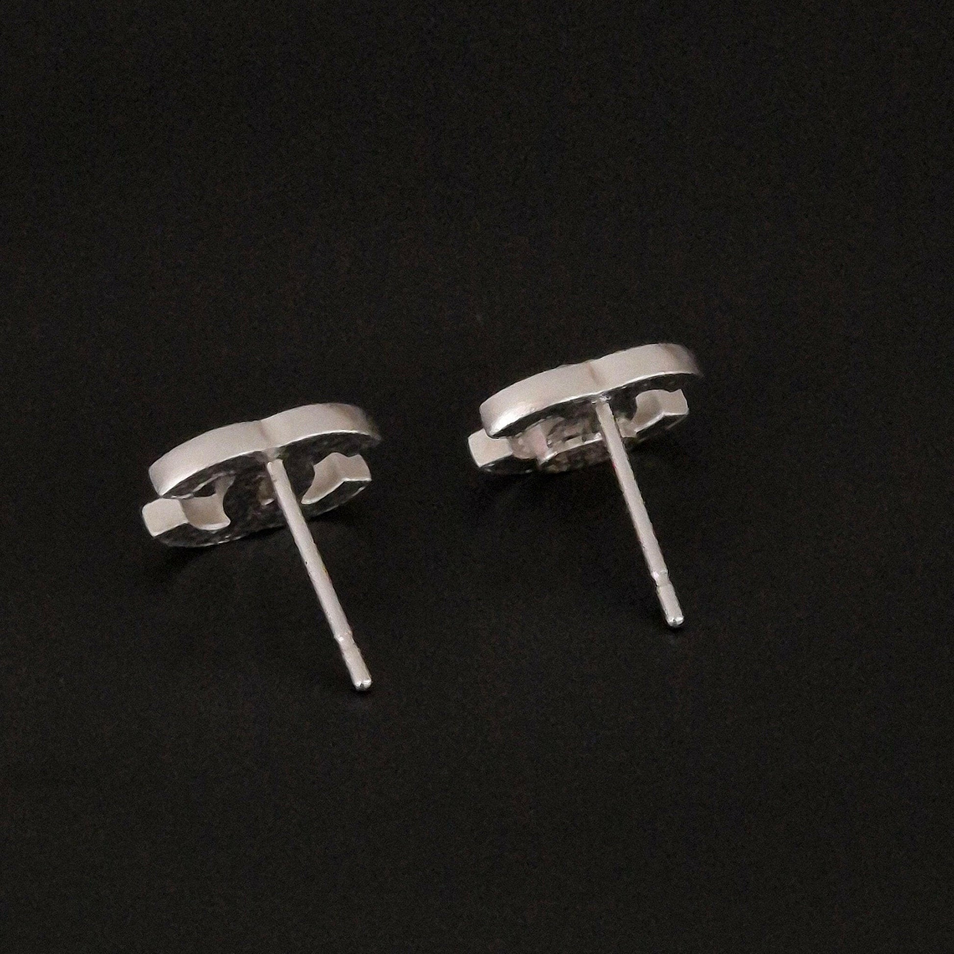 Chanel Silver Crystal CC Earrings - with Box - The Luxury VintageChanel Silver Crystal CC Earrings - with BoxThe Luxury VintageChanel Silver Crystal CC Earrings - with Box
