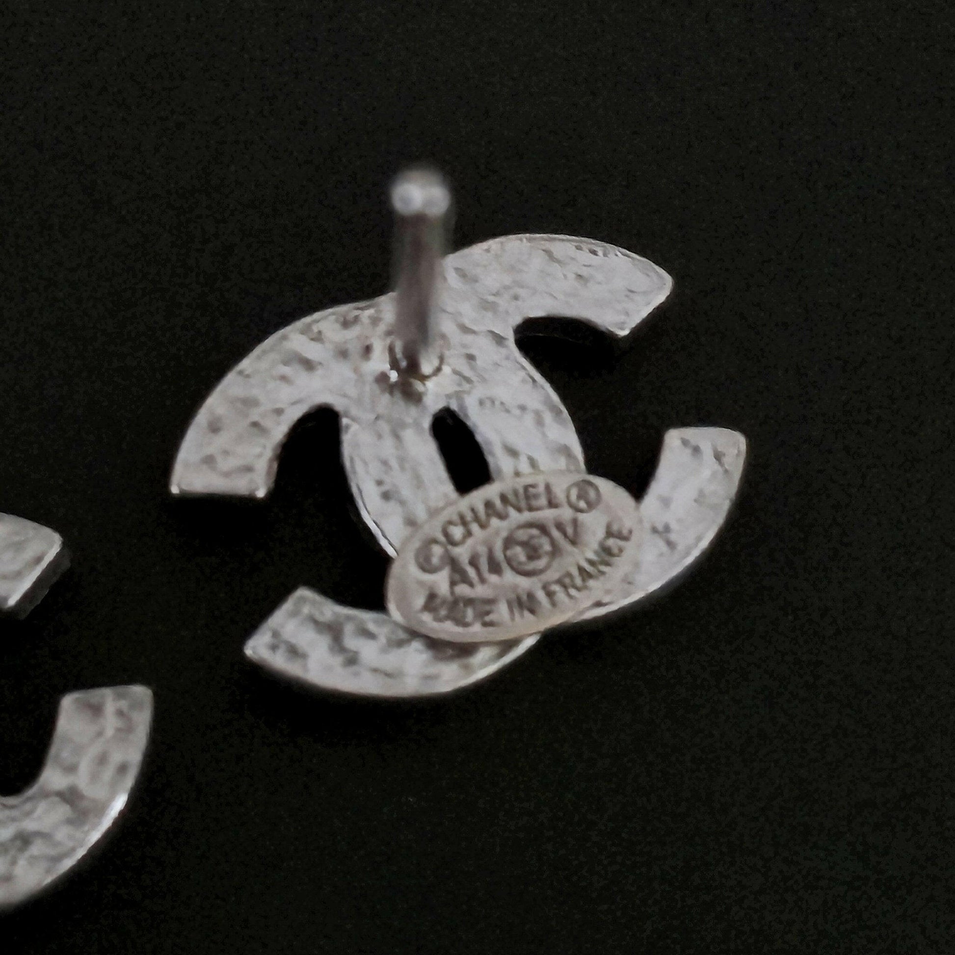Chanel Silver Crystal CC Earrings - with Box - The Luxury VintageChanel Silver Crystal CC Earrings - with BoxThe Luxury VintageChanel Silver Crystal CC Earrings - with Box
